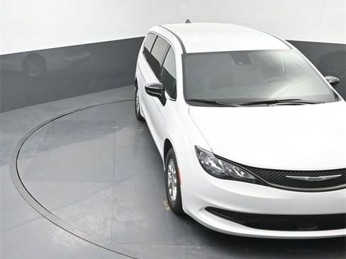 New 2026 Chrysler Voyager LX image 34