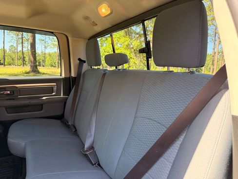 Used 2019 RAM 1500 Classic SLT AWD/4WD image 26