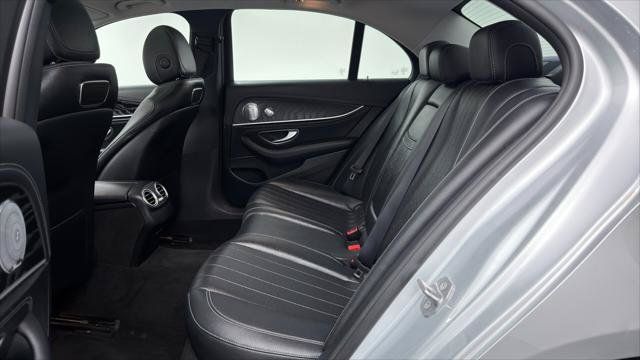 Used 2018 Mercedes-Benz E 300 4MATIC w/ Premium 1 Package image 17