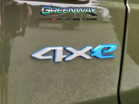 Used 2023 Jeep Wrangler Unlimited Sahara image 8