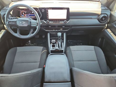 Used 2025 Chevrolet Colorado Trail Boss AWD/4WD image 26