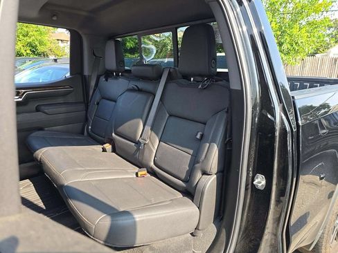 Used 2024 GMC Sierra 1500 Elevation w/ Elevation Premium Package AWD/4WD image 3