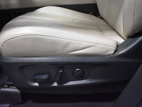 Used 2023 INFINITI QX60 Luxe image 18