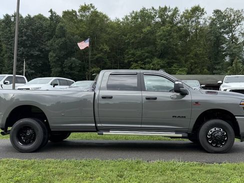 Used 2026 RAM 3500 Big Horn AWD/4WD image 4