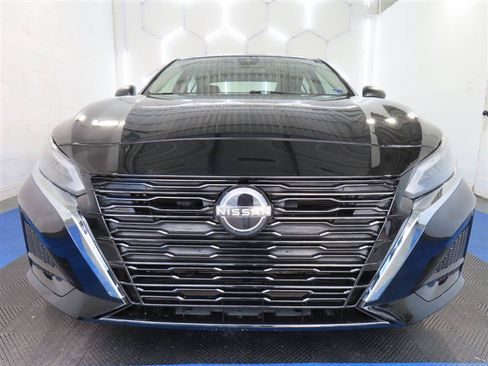 Used 2024 Nissan Altima 2.5 S FWD image 2