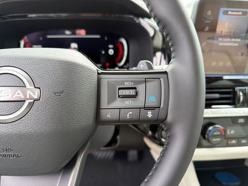 New 2026 Nissan Pathfinder SL w/ SL Premium Package (P04) FWD image 21