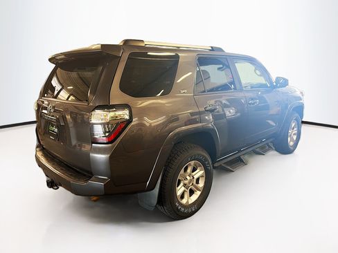 Used 2021 Toyota 4Runner SR5 AWD/4WD image 9