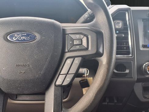 Used 2016 Ford F150 XLT RWD image 23