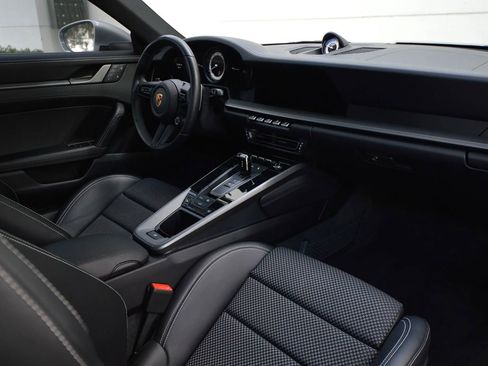 Used 2024 Porsche 911 Carrera 4S image 30