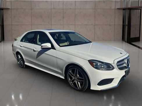 Used 2014 Mercedes-Benz E 350 4MATIC Sedan image 9