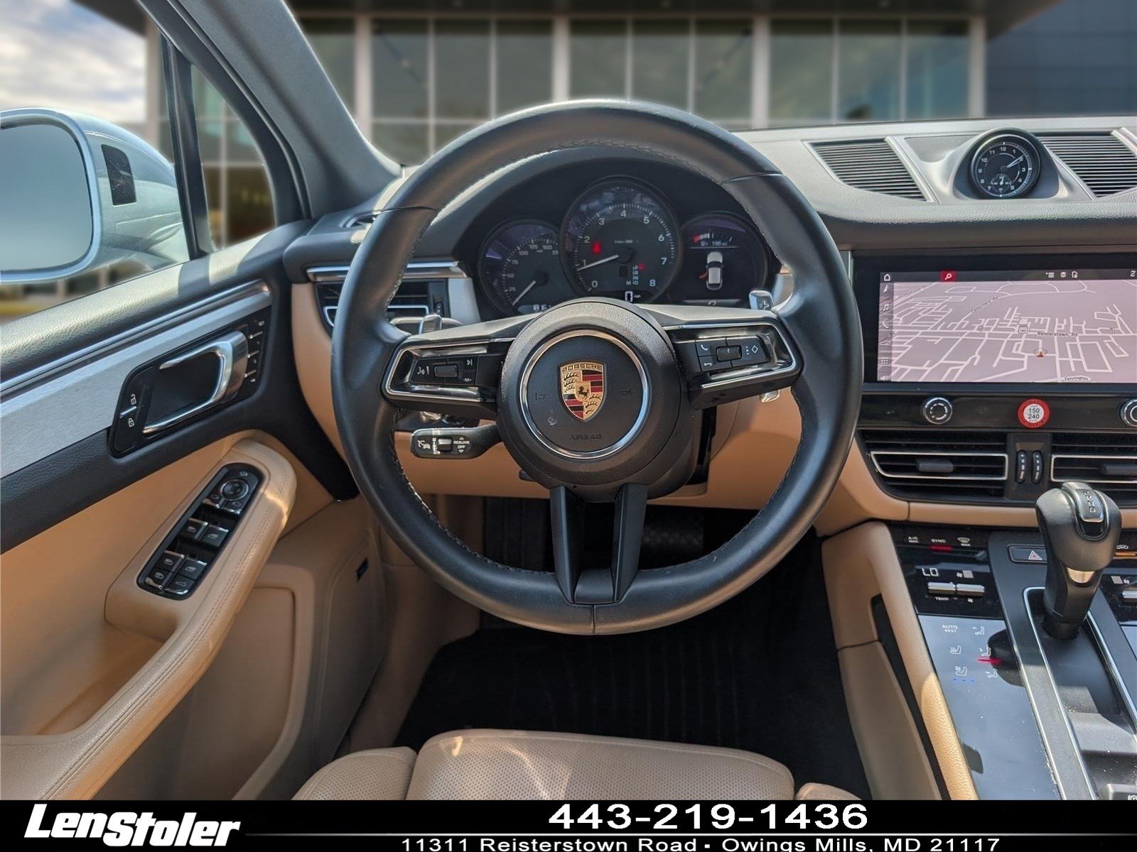 Used 2024 Porsche Macan AWD/4WD image 18