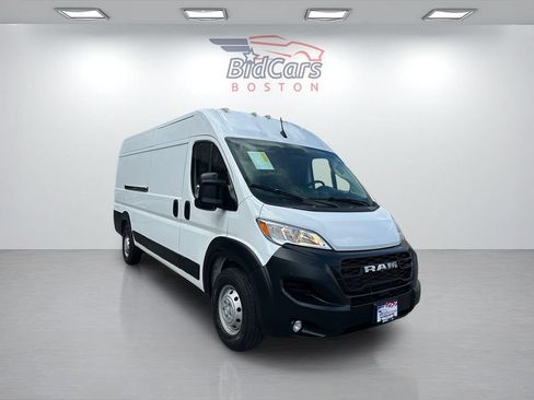 Used 2023 RAM ProMaster 3500 w/ Driver Convenience Group FWD image 3