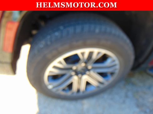 Certified 2025 Jeep Wagoneer 4WD image 38