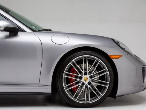 Used 2019 Porsche 911 Carrera 4S image 27