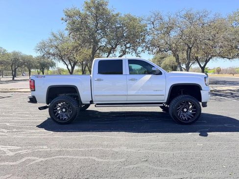 Used 2018 GMC Sierra 1500 Denali w/ Denali Ultimate Package image 8