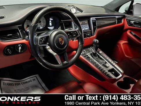 Used 2016 Porsche Macan Turbo AWD/4WD image 31