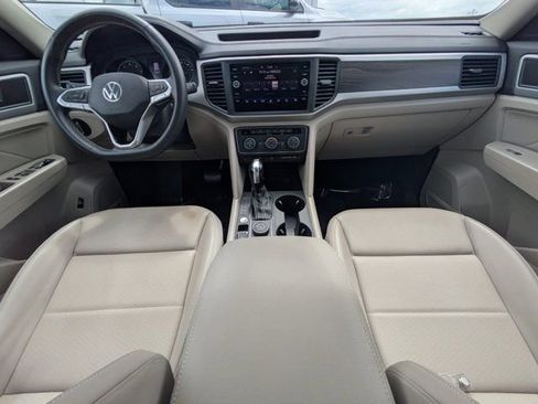 Used 2021 Volkswagen Atlas SE image 13