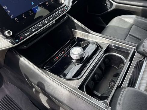 Used 2024 Jeep Wagoneer L Series II w/ Flexible Seating Group image 31