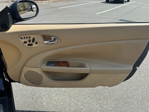 Used 2008 Jaguar XK Convertible image 48