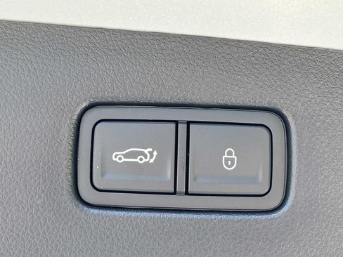 New 2026 Genesis GV70 2.5T Advanced AWD/4WD image 14