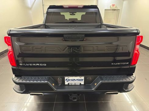 Used 2020 Chevrolet Silverado 1500 Custom Trail Boss w/ Custom Convenience Package AWD/4WD image 5