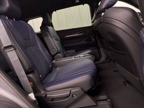 Certified 2026 INFINITI QX60 Sport w/ Dark Cargo Package AWD/4WD image 32