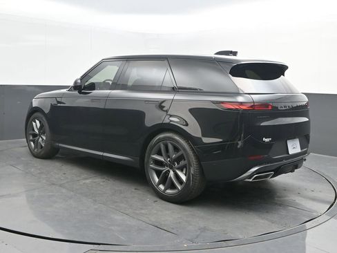 New 2026 Land Rover Range Rover Sport SE AWD/4WD image 3