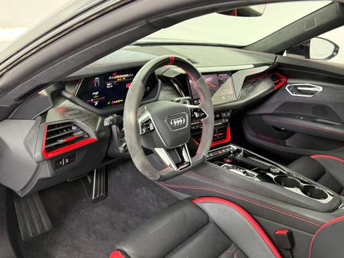 Used 2023 Audi RS e-tron GT image 4