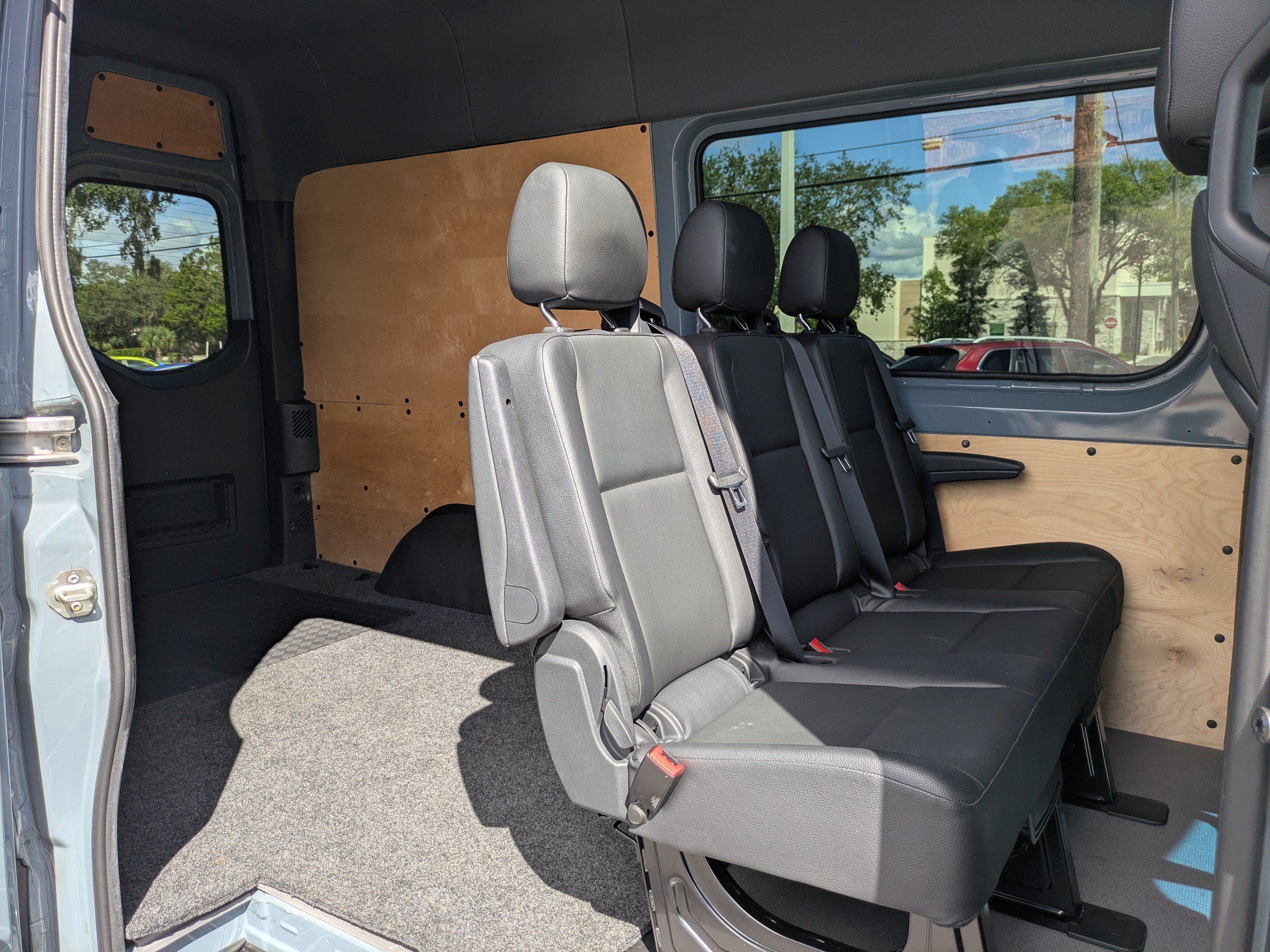 Used 2024 Mercedes-Benz Sprinter 2500 image 14