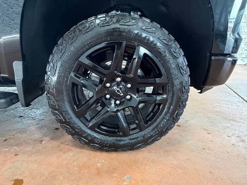 Used 2022 Chevrolet Silverado 1500 LT Trail Boss w/ Protection Package image 8