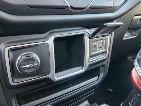 Used 2020 Jeep Wrangler Unlimited Sport image 8