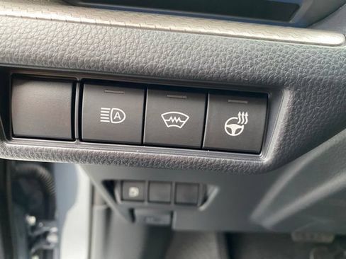 Used 2025 Toyota Prius XLE AWD/4WD image 27