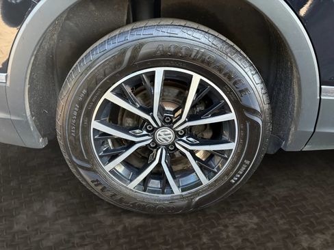 Used 2021 Volkswagen Tiguan SE w/ Panoramic Sunroof Package AWD/4WD image 41