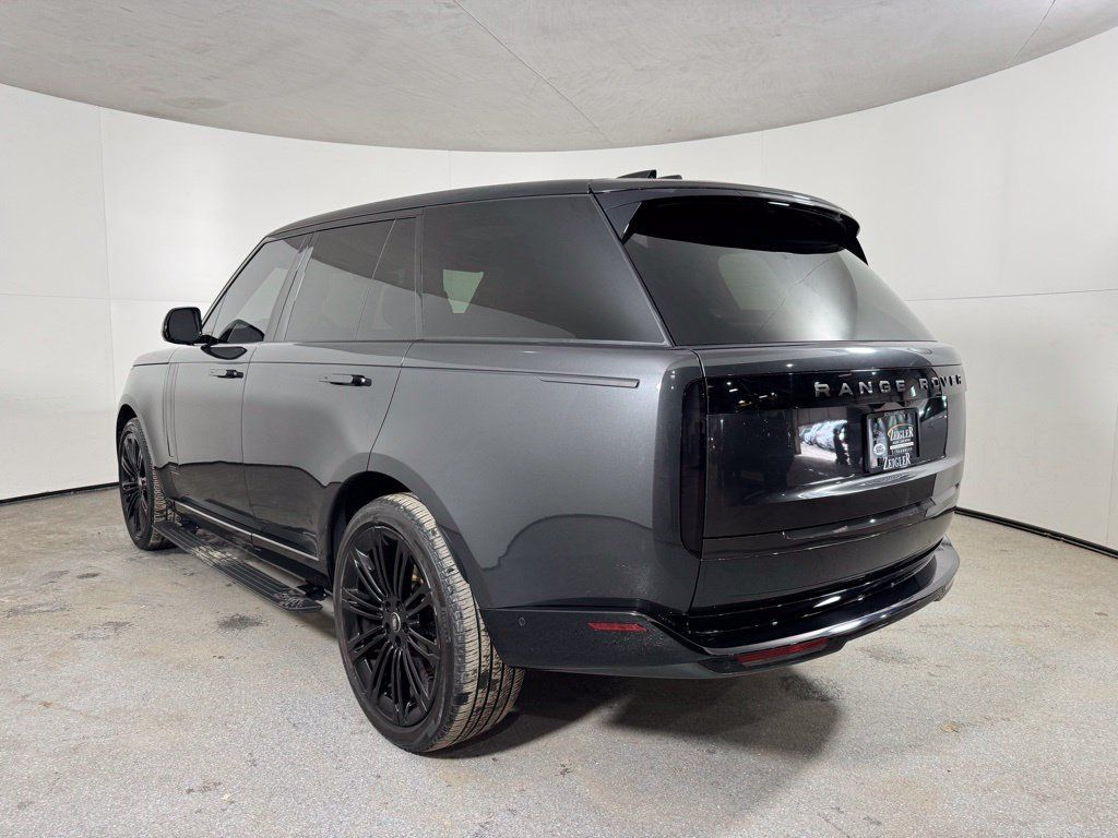 Used 2024 Land Rover Range Rover Autobiography AWD/4WD image 9
