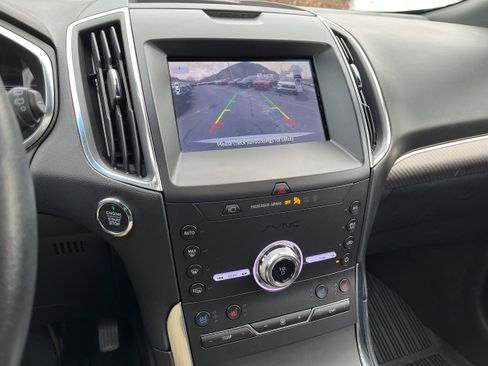 Certified 2020 Ford Edge Titanium w/ Equipment Group 301A image 21