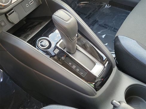 New 2025 Nissan Versa SV w/ Trunk Package image 10