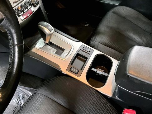 Used 2012 Subaru Outback 2.5i Premium image 16