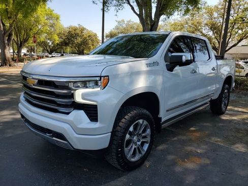 Used 2023 Chevrolet Silverado 1500 High Country w/ Z71 Off-Road Package image 2
