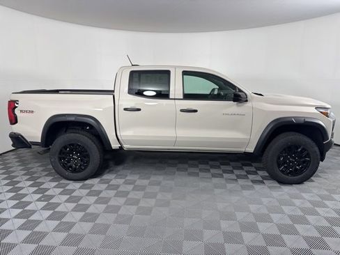New 2026 Chevrolet Colorado Trail Boss AWD/4WD image 2