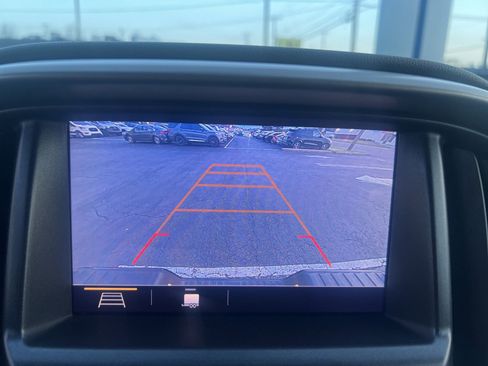 Used 2022 Chevrolet Colorado Z71 w/ Z71 Midnight Edition image 33