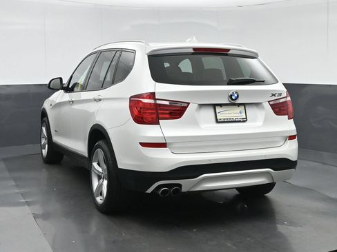Used 2017 BMW X3 sDrive28i RWD image 5