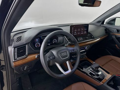 Used 2023 Audi Q5 2.0T Premium Plus w/ Premium Plus Package AWD/4WD image 32