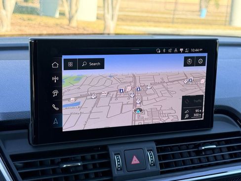 Used 2024 Audi SQ5 Prestige image 7