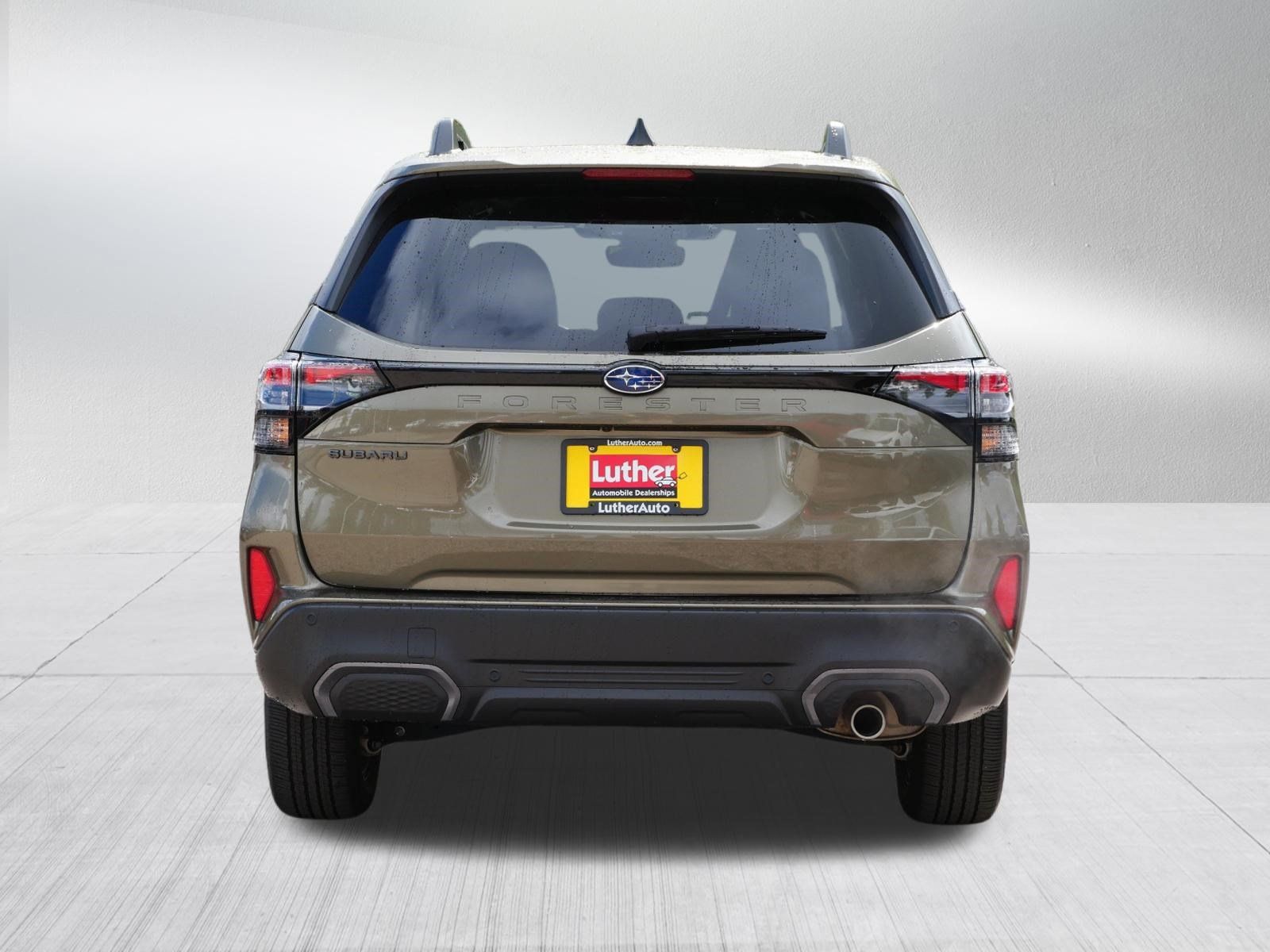 Used 2025 Subaru Forester Limited AWD/4WD image 6