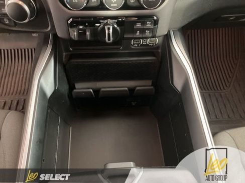 Used 2022 RAM 1500 Big Horn AWD/4WD image 16