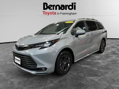 Certified 2024 Toyota Sienna XLE Woodland Edition