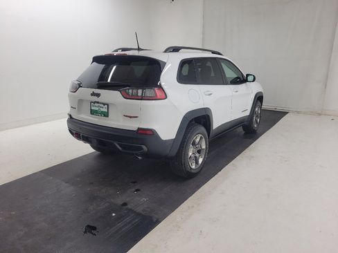 Used 2019 Jeep Cherokee Trailhawk w/ Cold Weather Group AWD/4WD image 9
