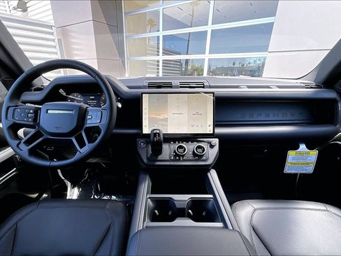 New 2026 Land Rover Defender 110 X-Dynamic SE AWD/4WD image 5