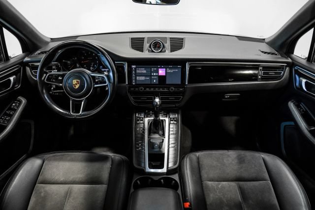 Used 2020 Porsche Macan AWD/4WD image 17