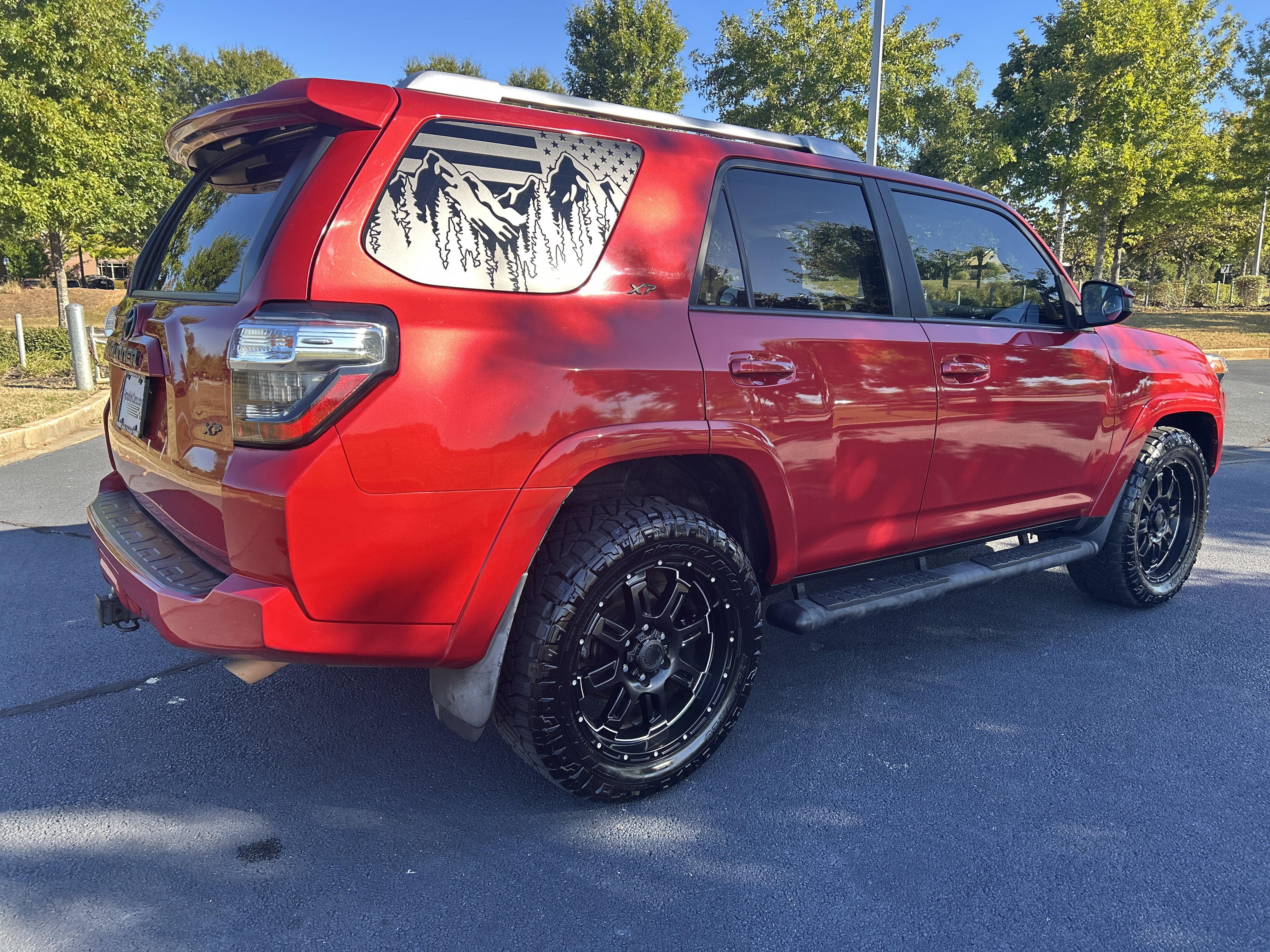 Used 2018 Toyota 4Runner SR5 RWD image 9